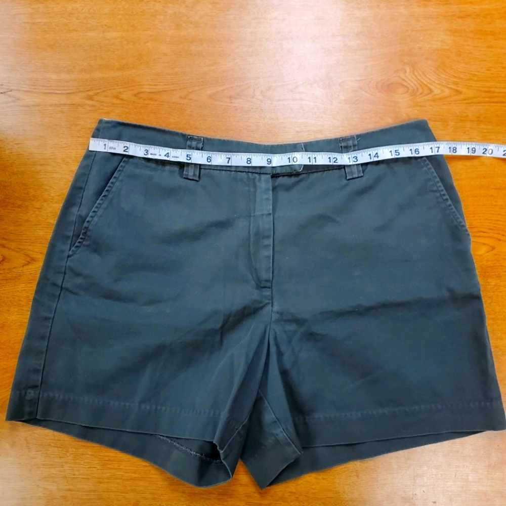 Hunter Green Shorts Geoffrey Beene Sport
